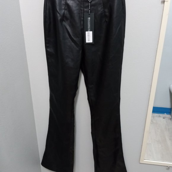 White Fox NWT Faux Leather Boot Cut Blk Pants Sz Small - Picture 8 of 8